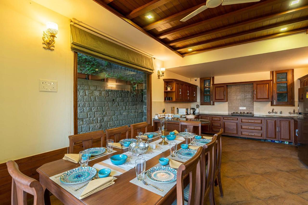 Stayvista At Floradale W Jacuzzi & Wood-Fire Pizza Касаули Екстериор снимка
